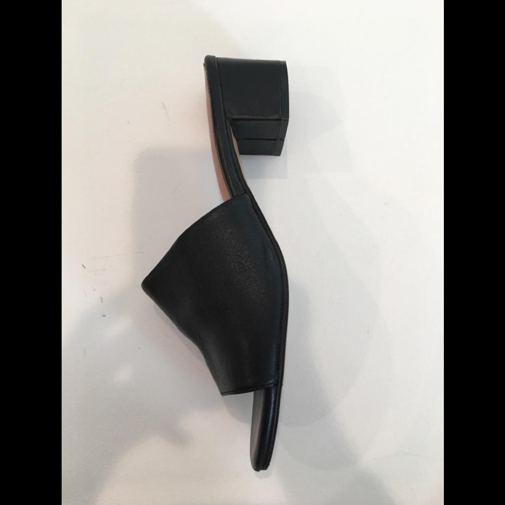J Jill Black Leather Slides - Picture 3 of 3